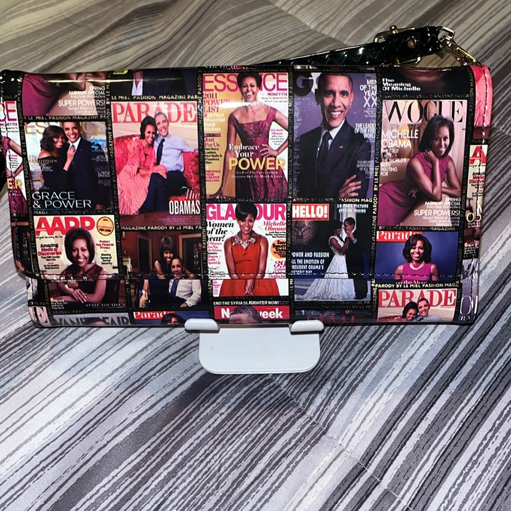 Michele Obama magazine crossbody/Clutch bag, EUC
